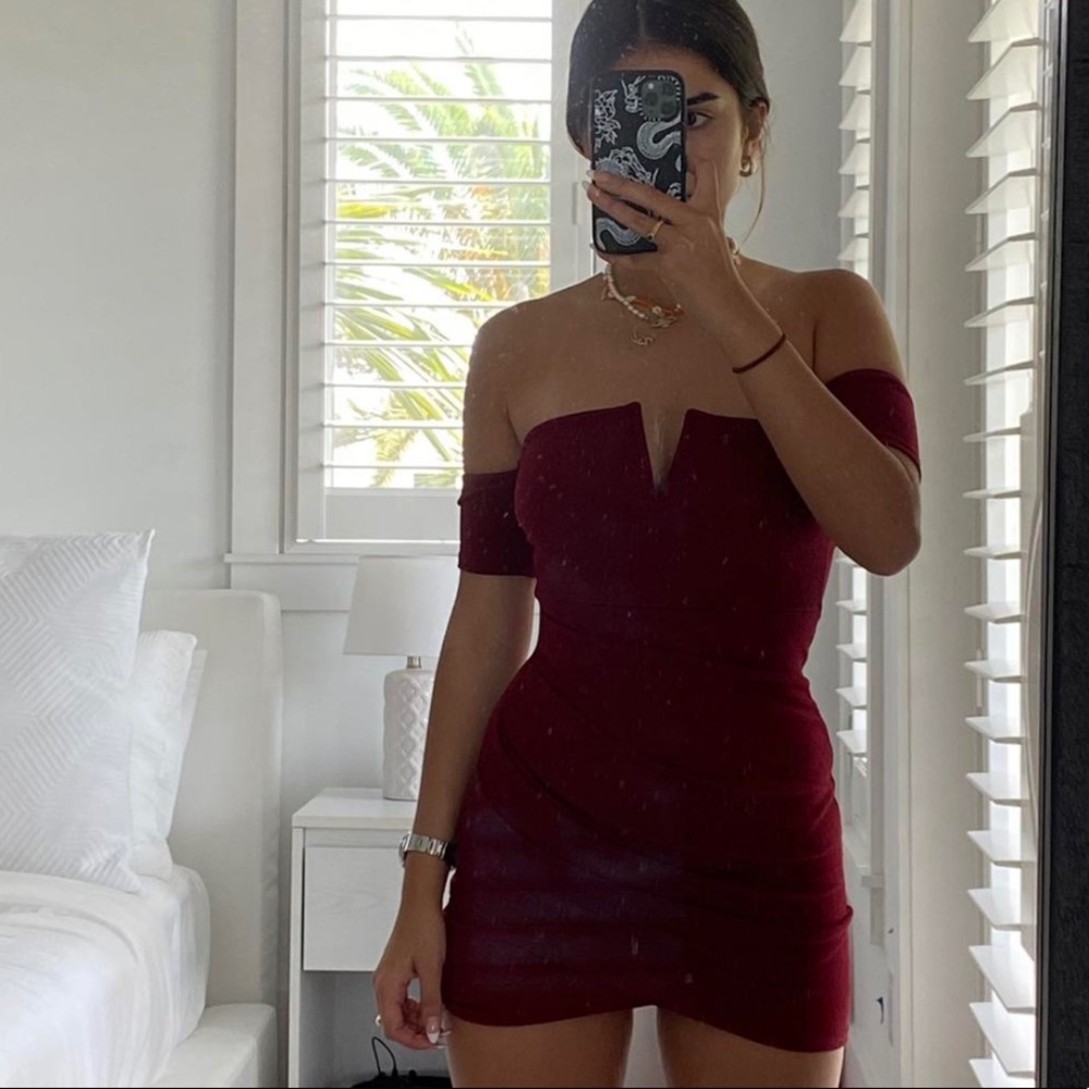 Pretty Little Thing Burgundy mini dress